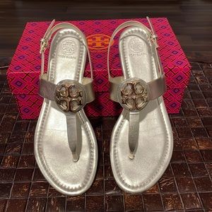 Tory Burch Bryce Flat Thong Sandal Metallic gold Sz 9